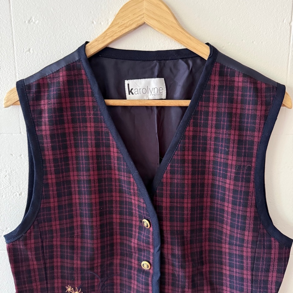 Vintage |  Navy Embroidered Plaid Wool Vest | Dark Academia | Size Medium - Picture 2 of 8